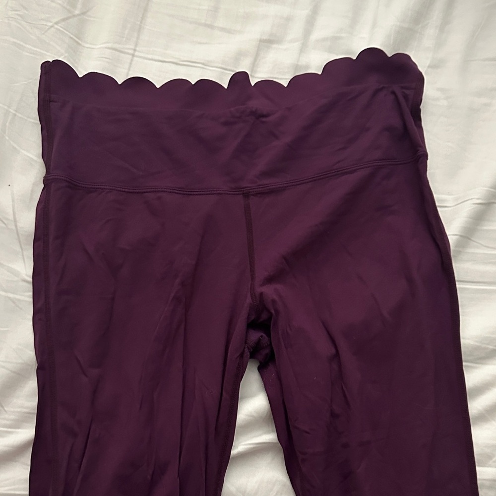 JoyLab Purple Scalloped Leggings